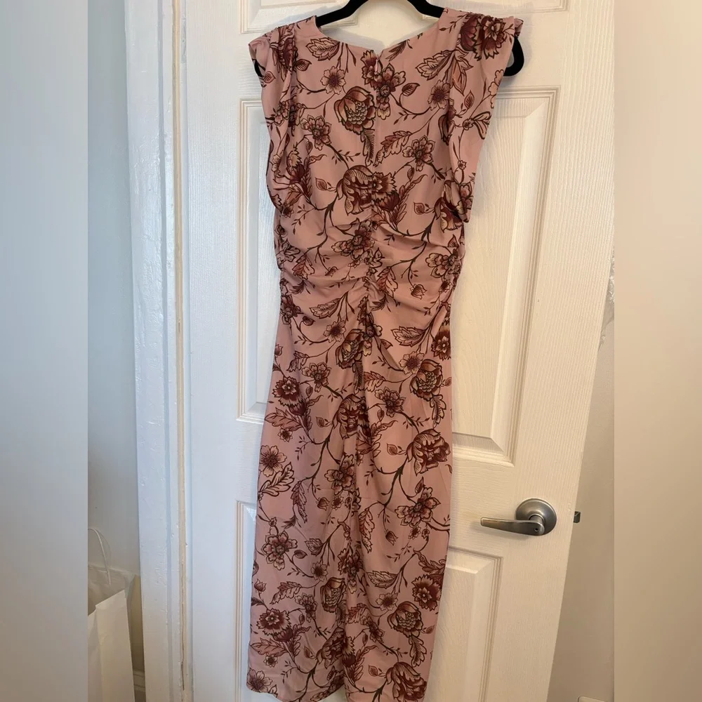 NWT Steve Madden Floral Midi Dress Pink Ruched Front V-Neck CapSleeve Size M $99